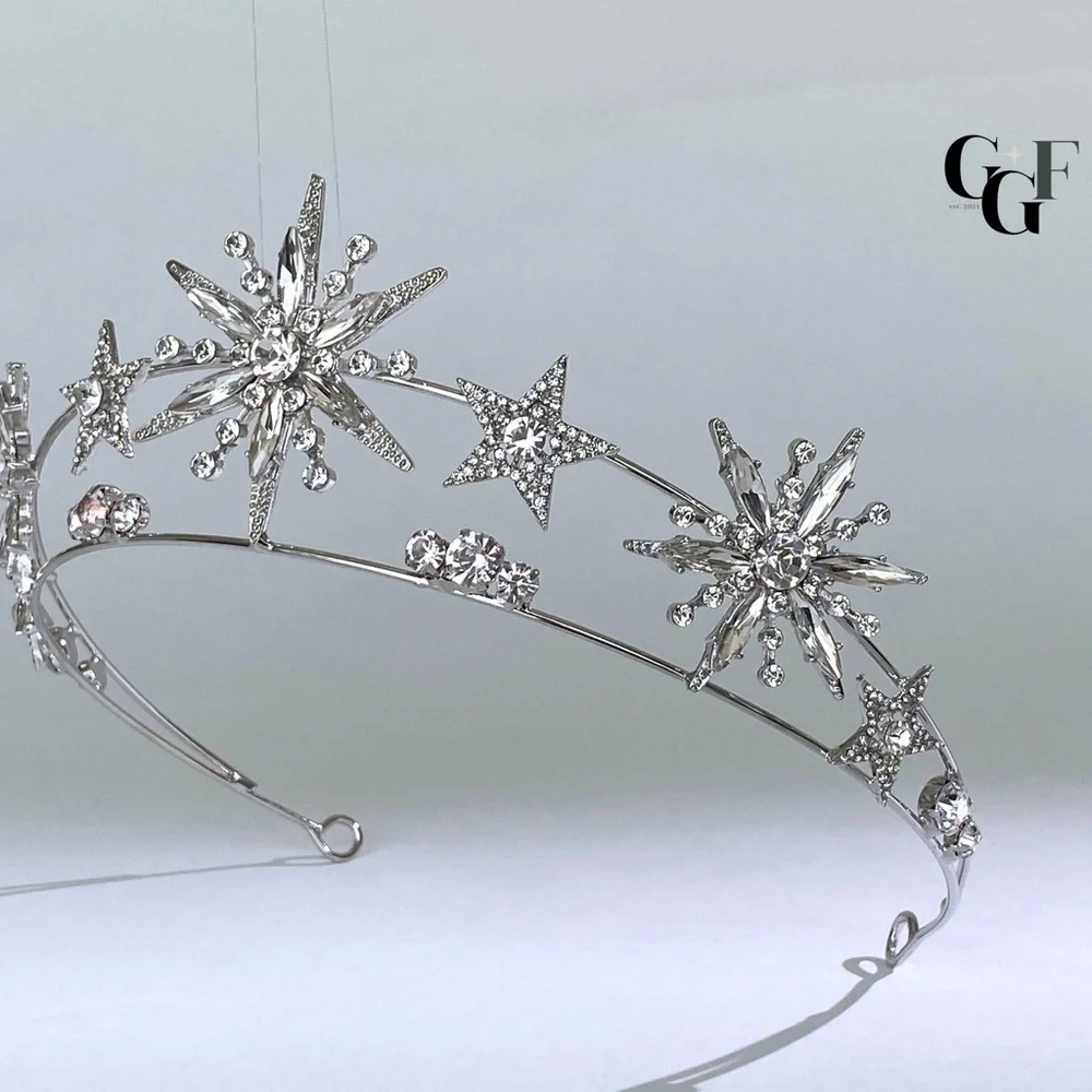 Elegant Silver Starburst Tiara, birthday crown, wedding headband - Picture 1 of 3